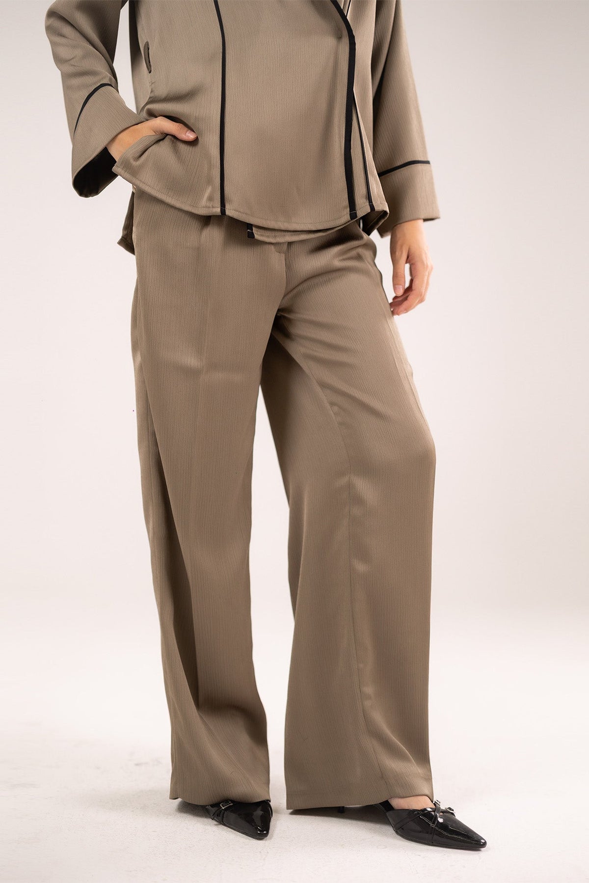 The Wide-Leg Trousers