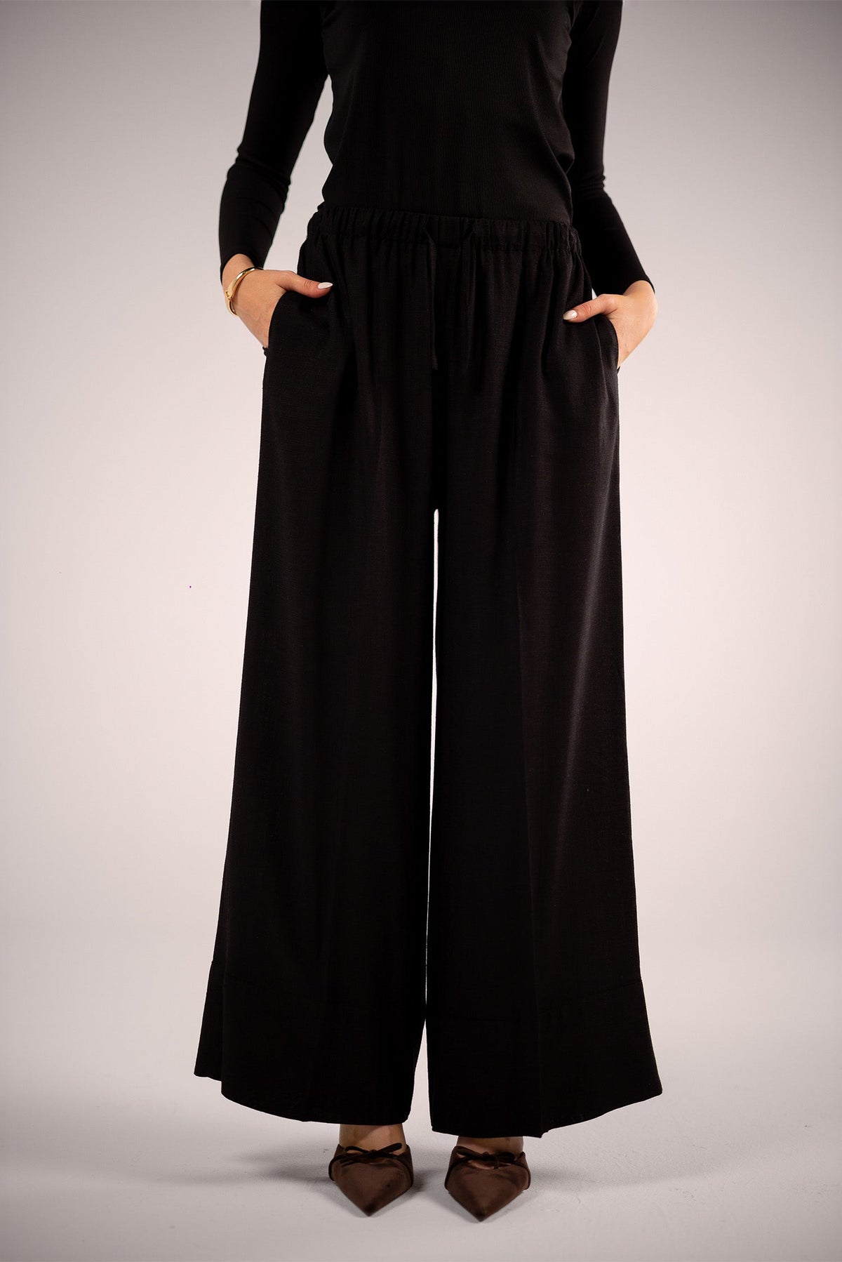 Fluid Wide-Leg Trousers