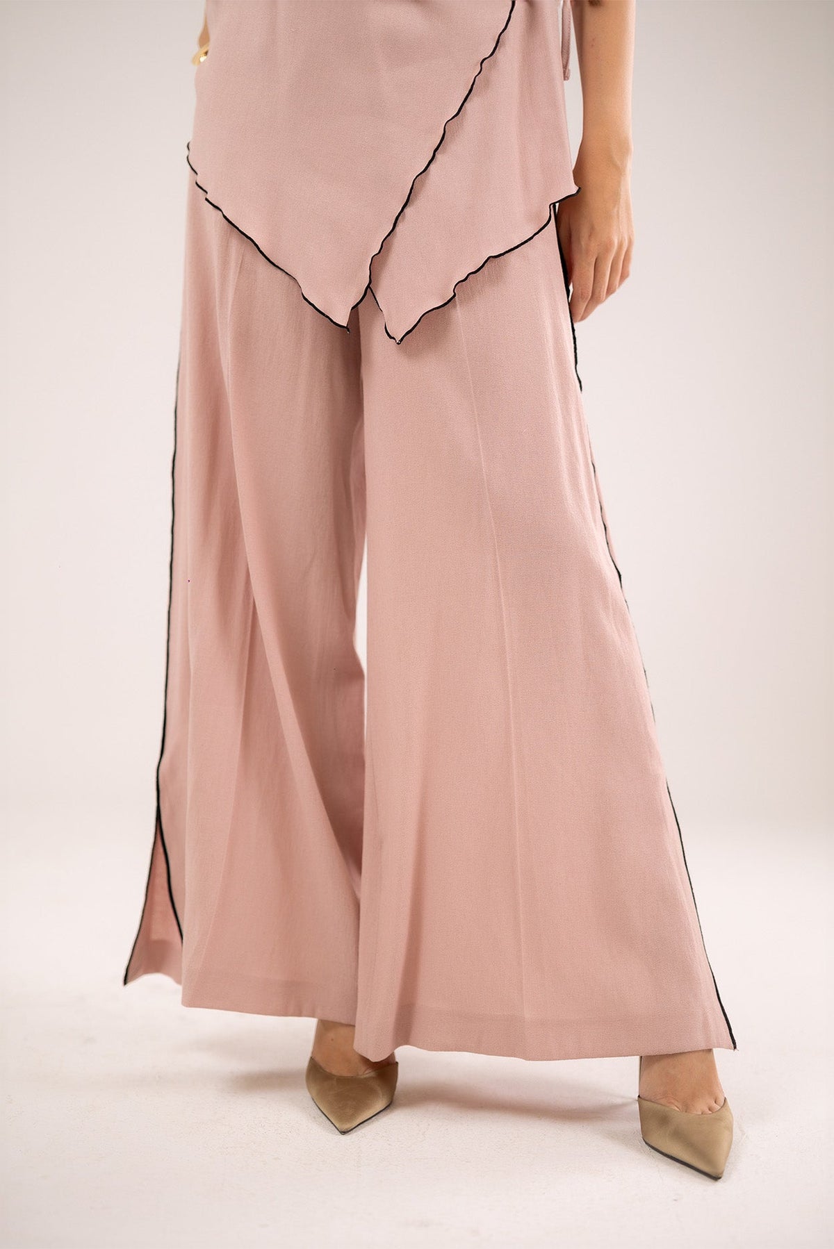 Linear Wide-Leg Trousers