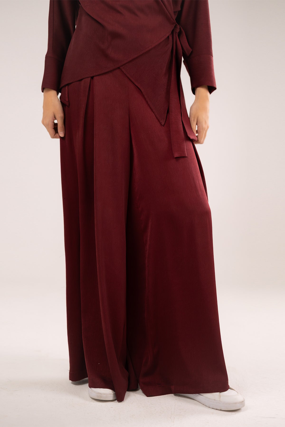 Wide-Leg Trousers
