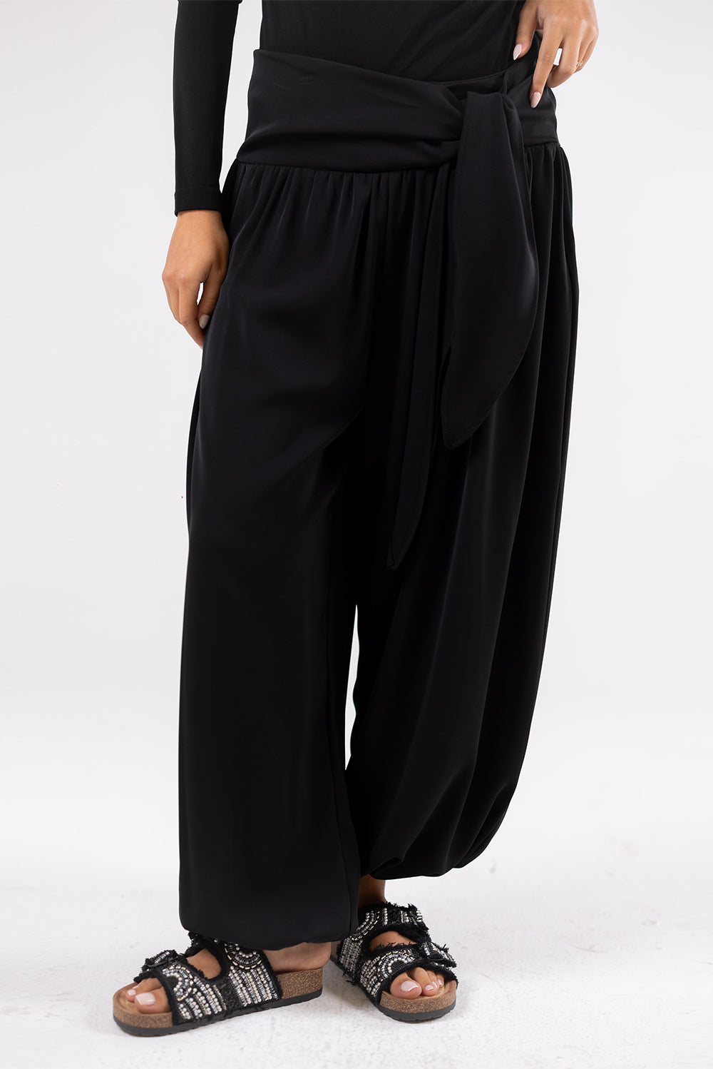The Wide-Leg Harem Trousers